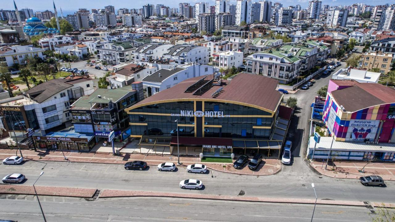 Otel Grand Niki & *